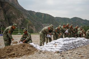 沃克：我们现在难以像之前一样杀死比赛 作为队长我要承担责任